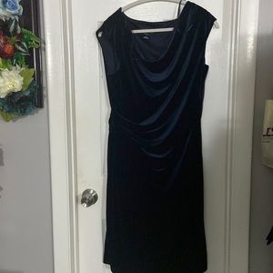 NWT Jessica Howard blue velvet dress